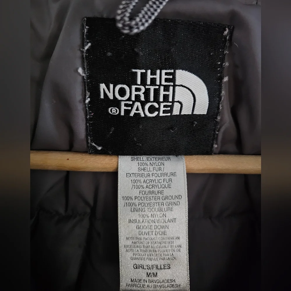 The North Face Hyvent 550 Down Belted Jacket Black Parka Hooded‎ Girls Mediun